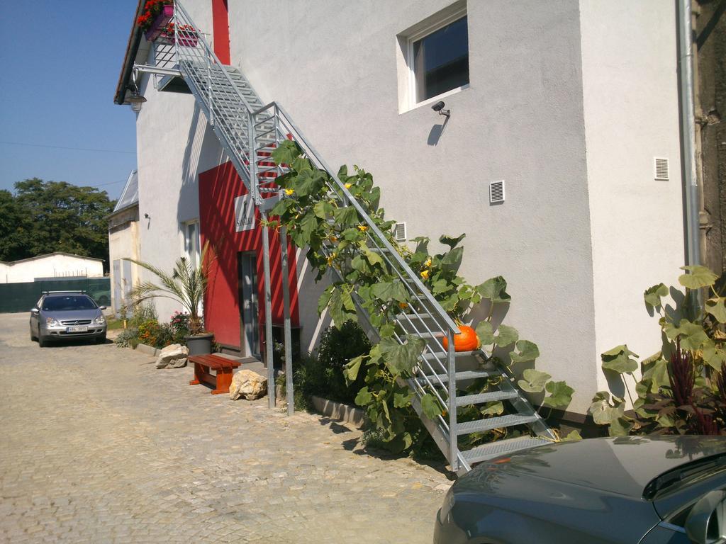Ubytovani V Brne Hotel Brno Ngoại thất bức ảnh